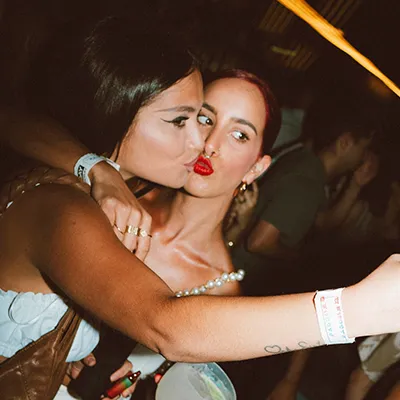 Two beautiful girls kissing and posing for selfie Lust in Rio